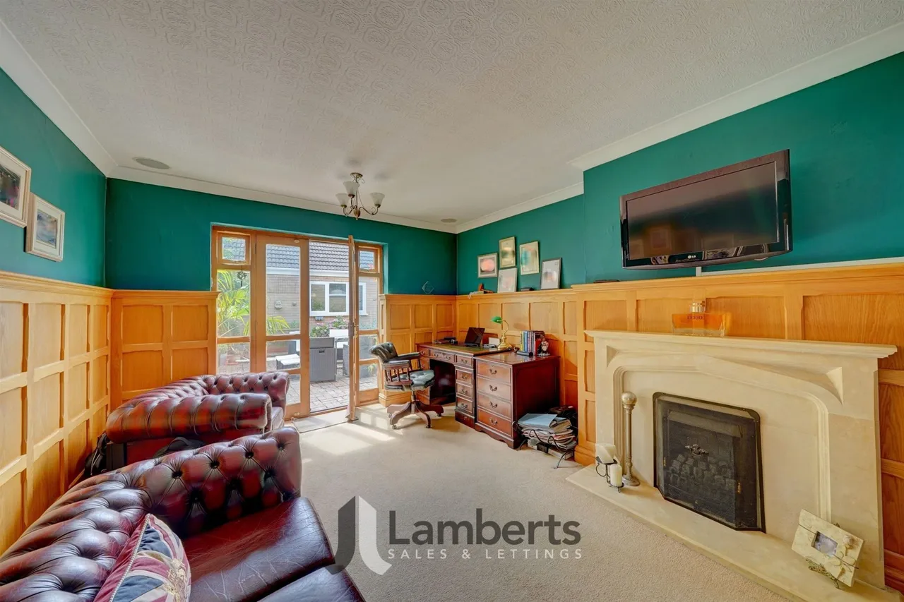 29 Brotherton Avenue, Redditch, photo 11