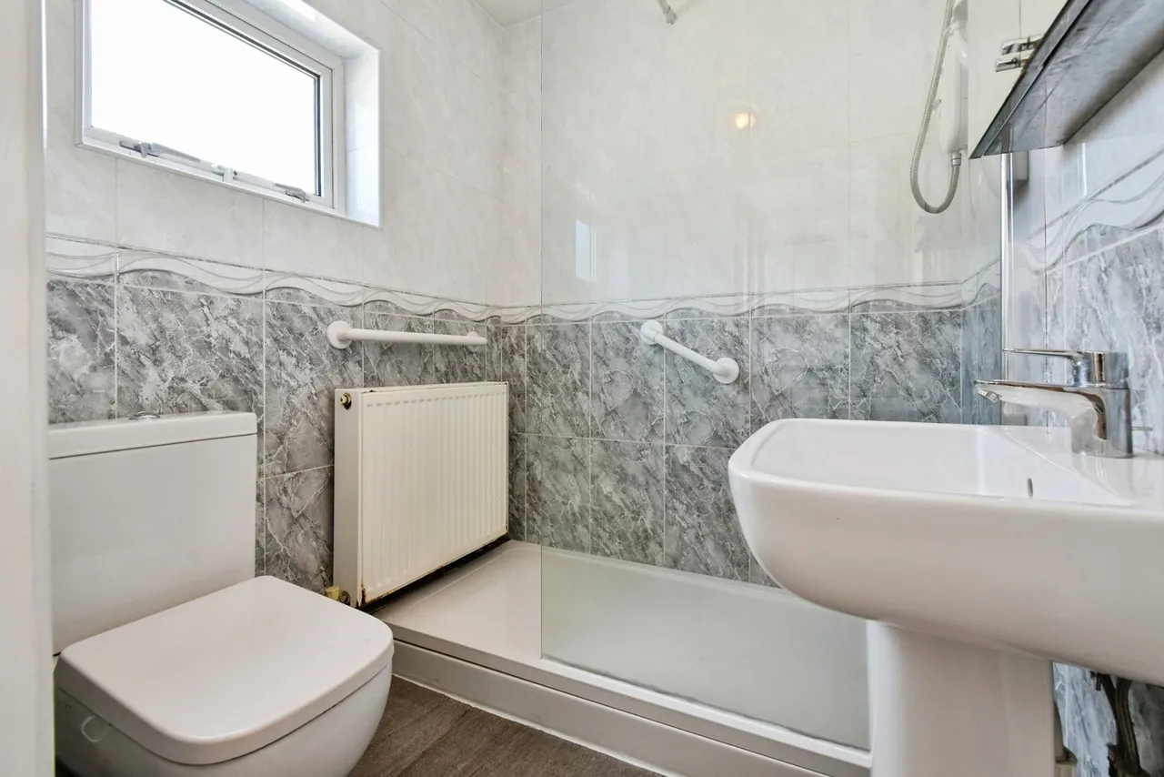 Abercrave Terrace, Caehopkin, SA9, photo 9