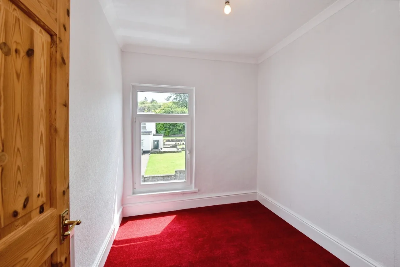 Abercrave Terrace, Caehopkin, SA9, photo 14