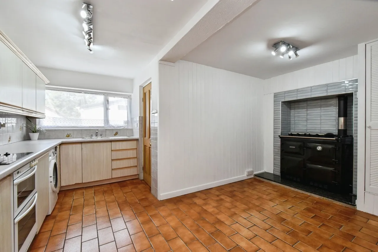 Abercrave Terrace, Caehopkin, SA9, photo 5