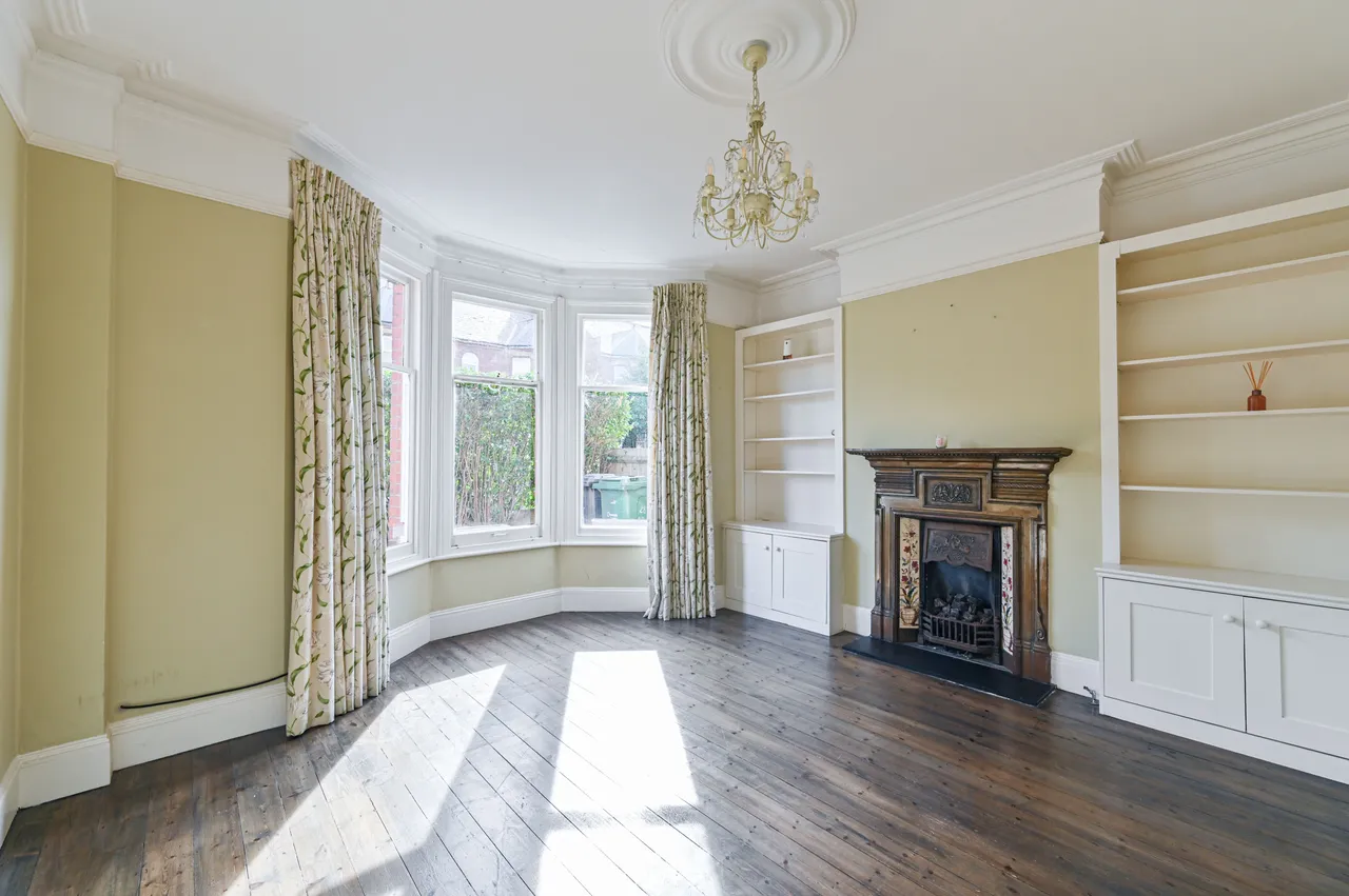 28b Radbourne Road, London, photo 4