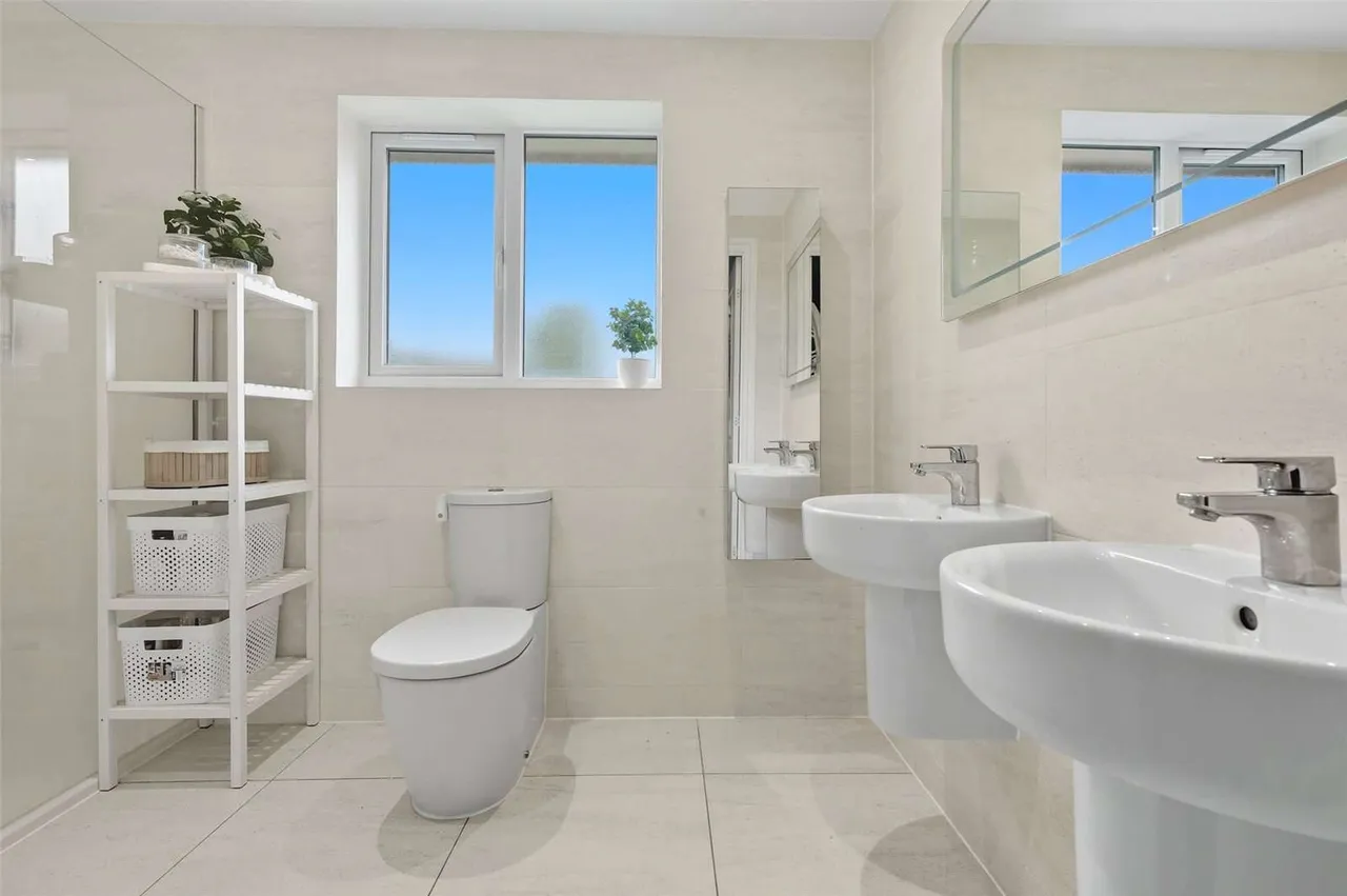 Hedgerow Grove, Dunmow, Essex, CM6 4AS, photo 12