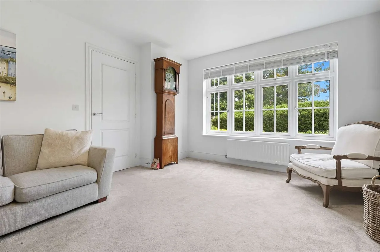Hedgerow Grove, Dunmow, Essex, CM6 4AS, photo 4