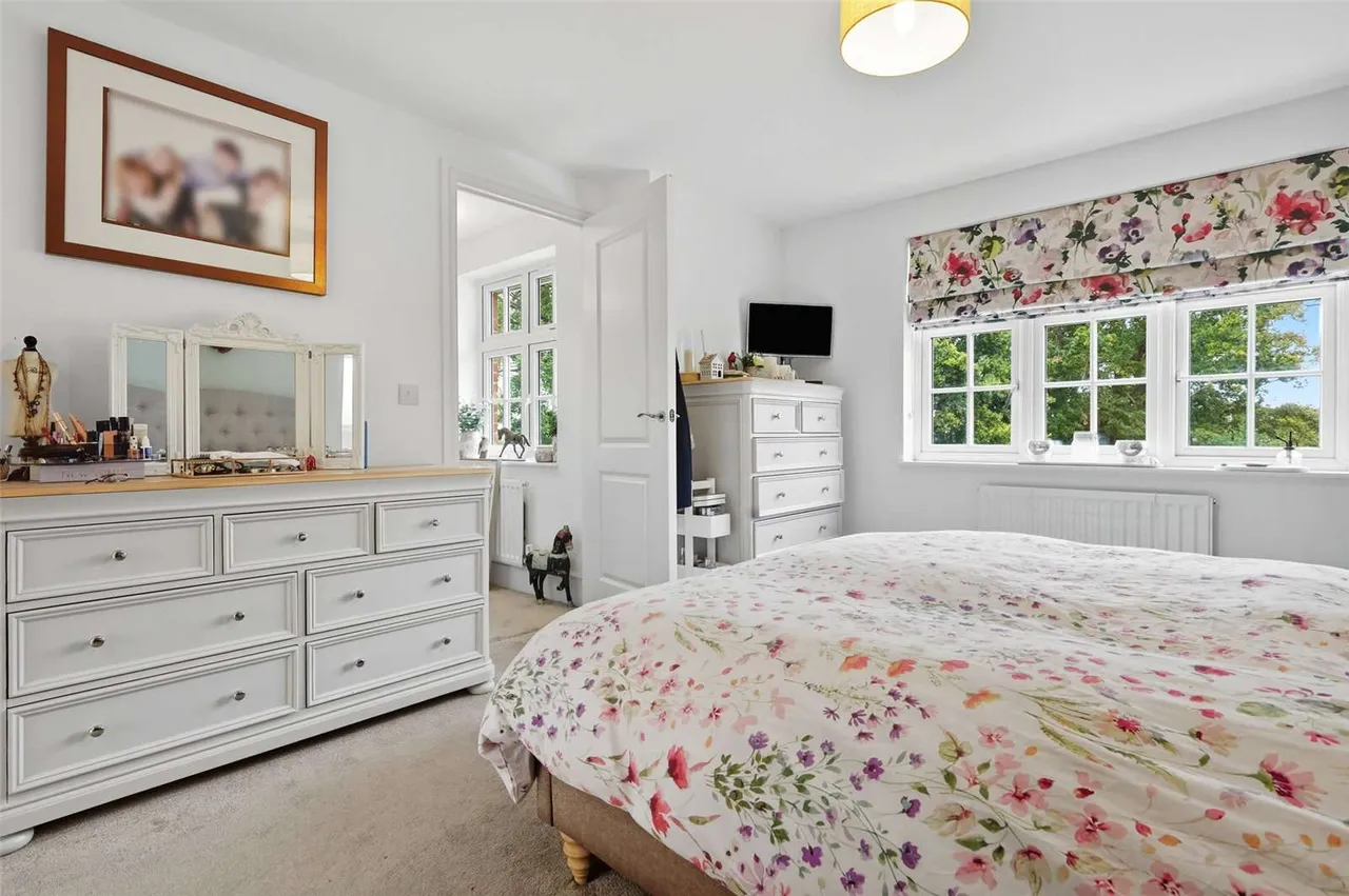 Hedgerow Grove, Dunmow, Essex, CM6 4AS, photo 7