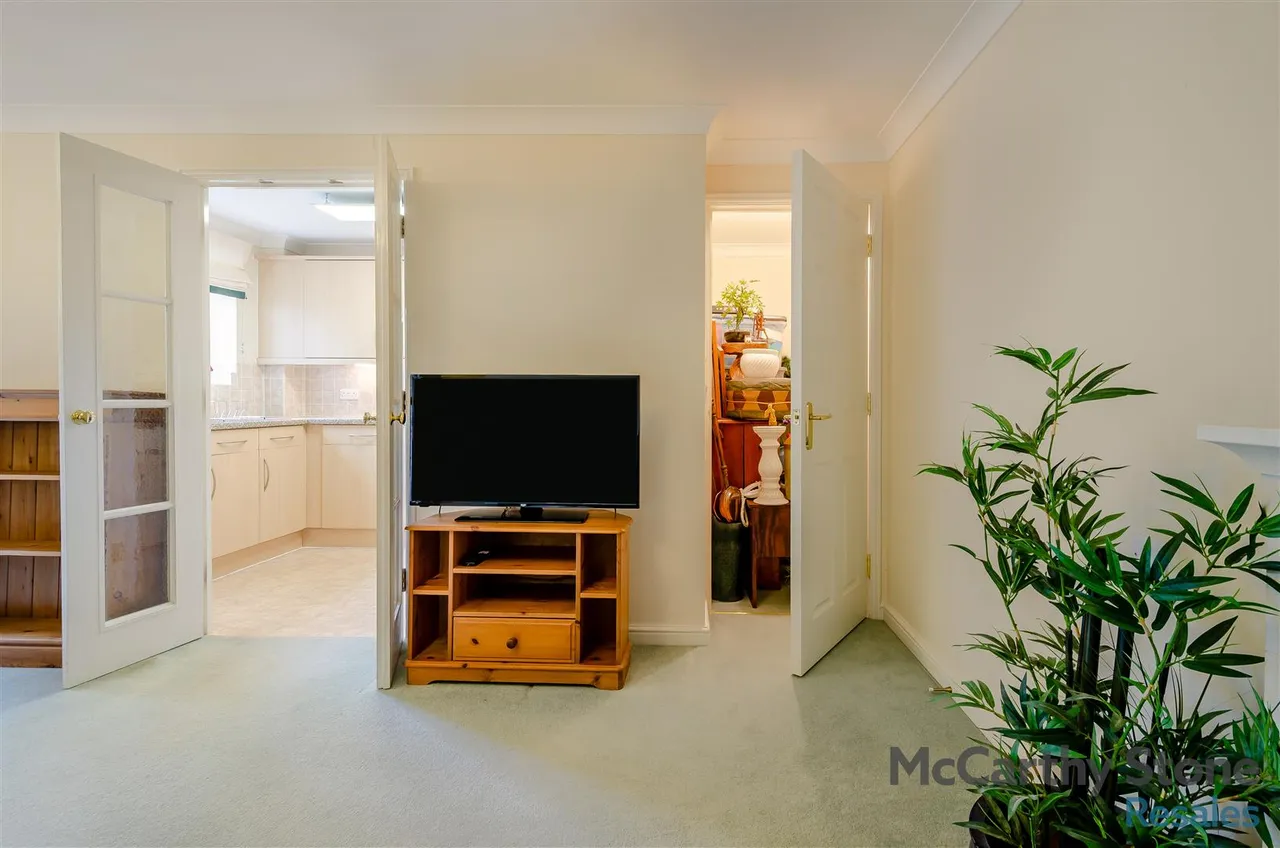 Buckingham Road, Brackley, NN13, photo 5