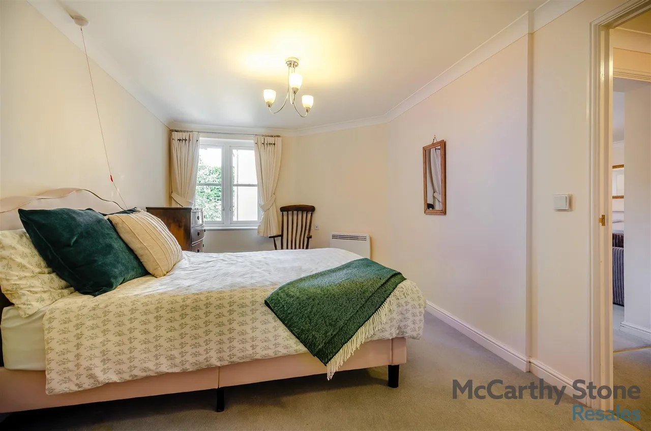 Buckingham Road, Brackley, NN13, photo 15