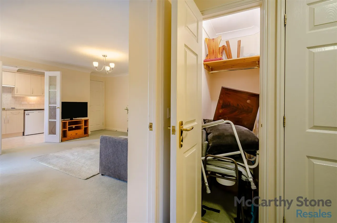 Buckingham Road, Brackley, NN13, photo 25