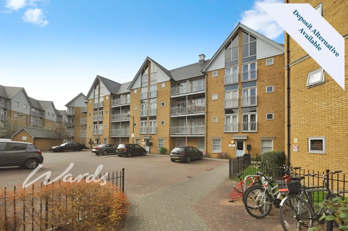 2 bed flat to rent, Bingley Court Canterbury, CT1