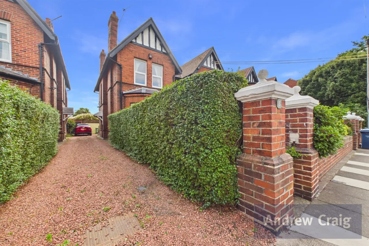 Bridle Path, East Boldon, NE36, photo 18