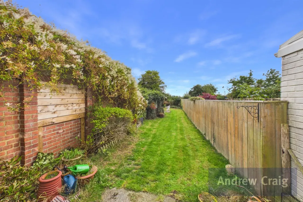 Bridle Path, East Boldon, NE36, photo 16