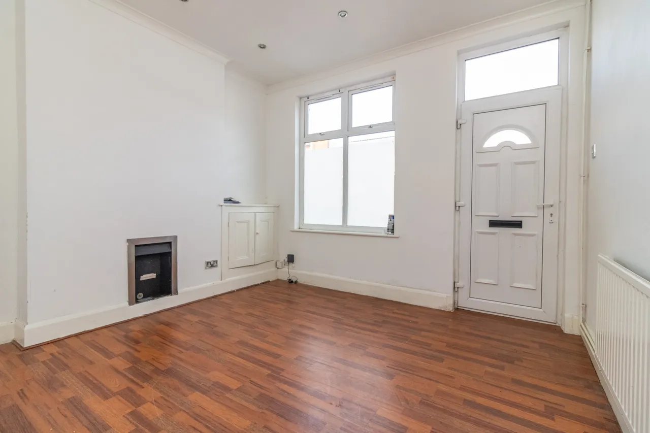 St. Saviours Road, Leicester, Leicester, LE5 4HH, photo 2