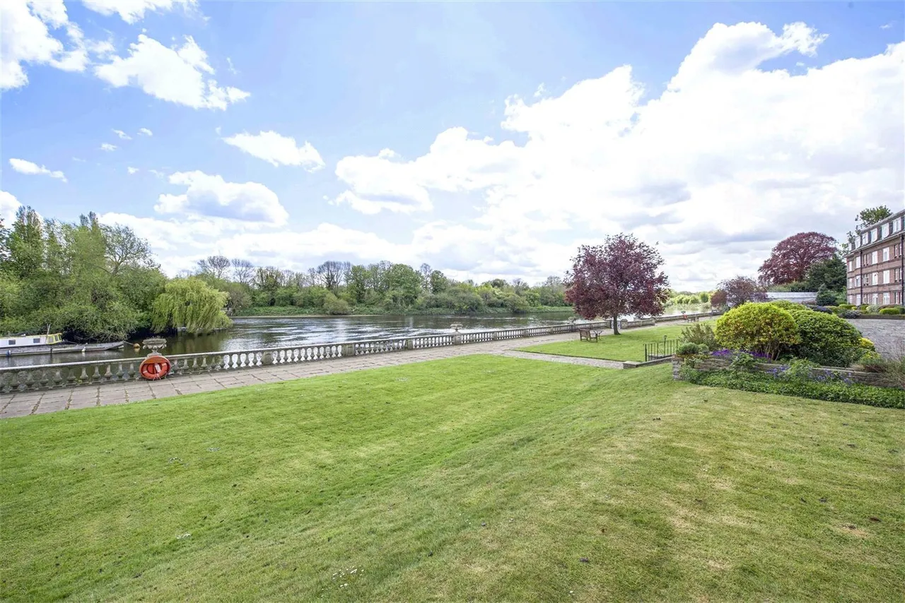 Thames Eyot, Cross Deep, TW1, photo 9