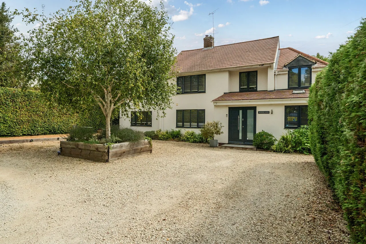 5 bed house for sale, Elvendon Road, Goring On Thames, RG8