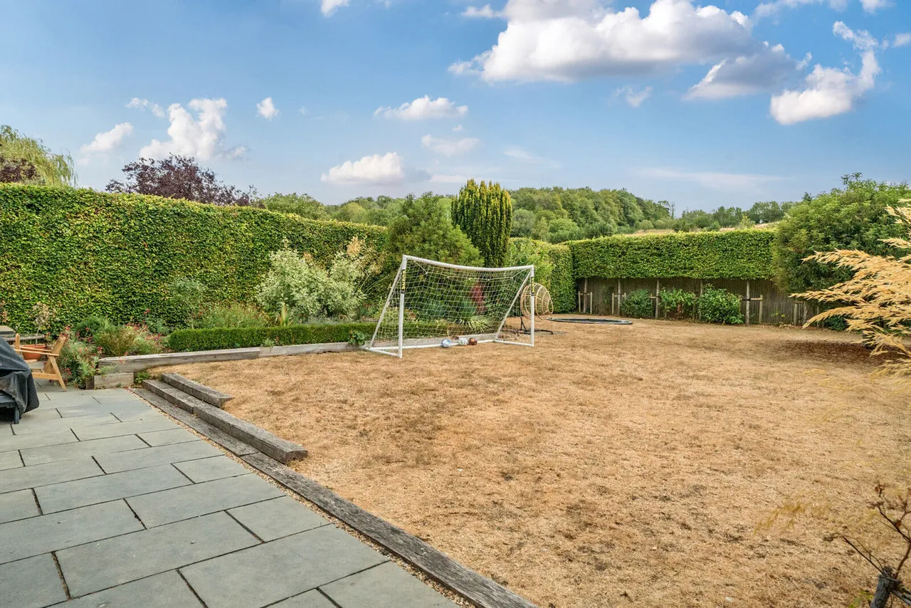 Elvendon Road, Goring On Thames, RG8, photo 23