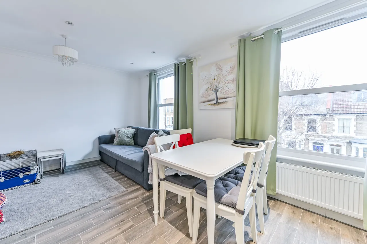 Flat C, 57 Springdale Road, London, photo 3