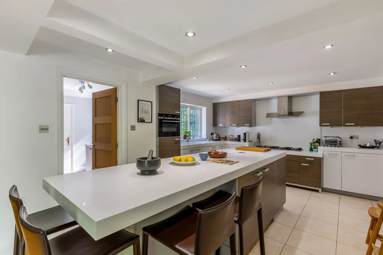 The Street, Long Sutton, RG29, photo 6