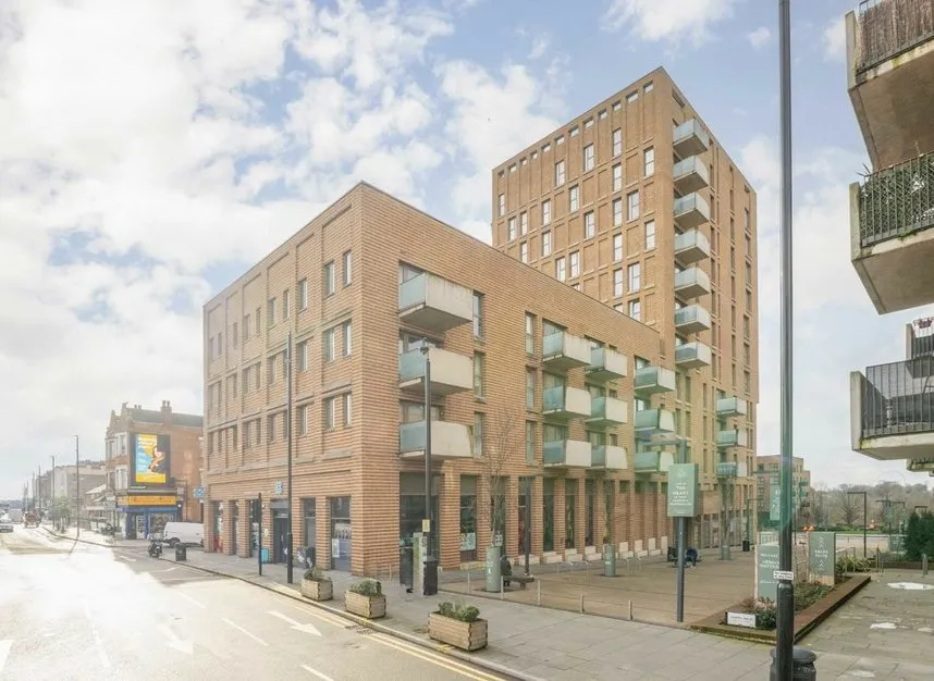 Damsel Walk, West Hendon, NW9, photo 7