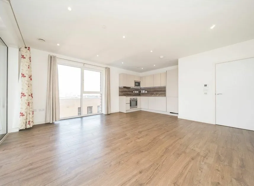Damsel Walk, West Hendon, NW9, photo 2