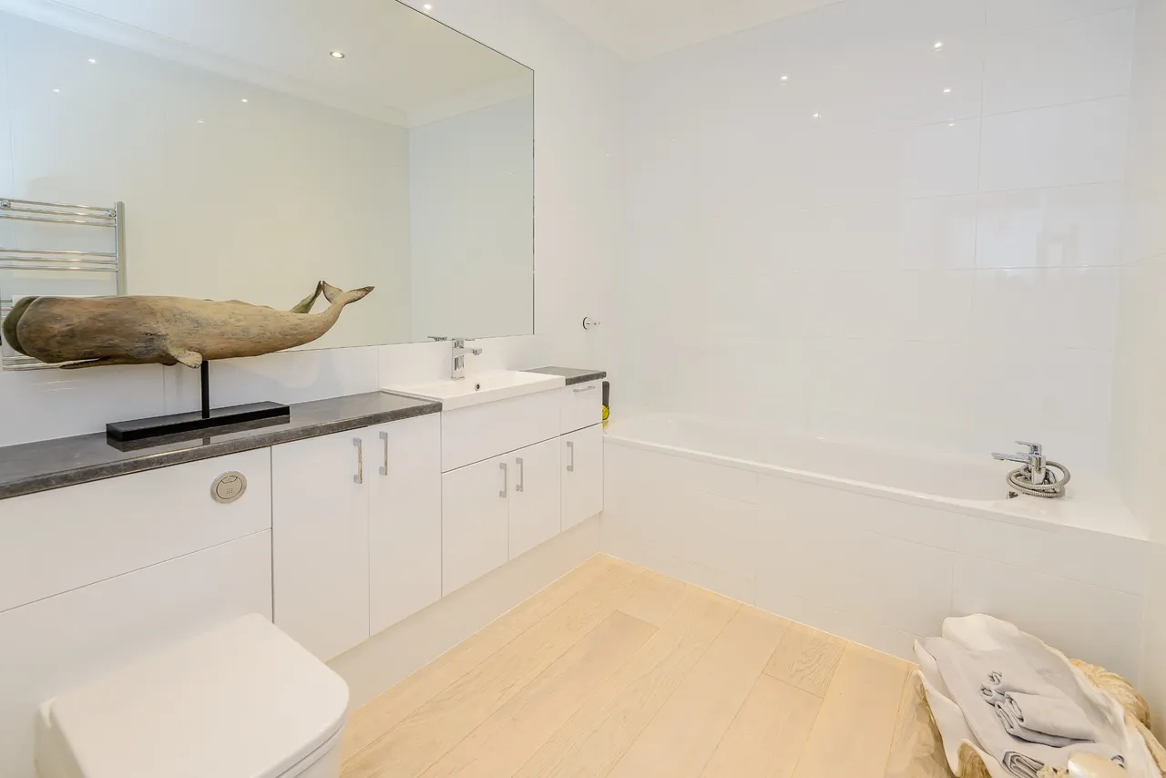 Virginia Water, Surrey, GU25 4ST, photo 10