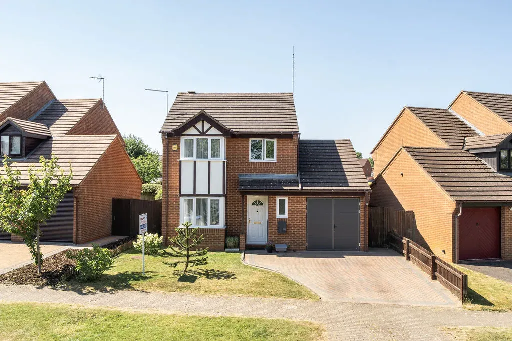 Lynmouth Crescent, Furzton, Milton Keynes, Buckinghamshire, MK4 1JP, photo 26