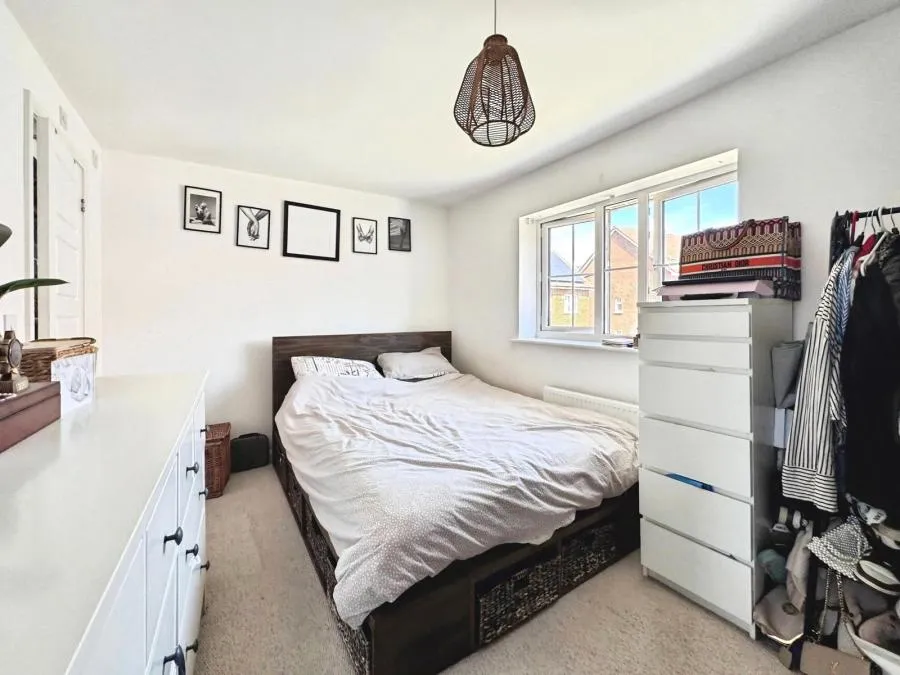 Webb Lane, Broughton, HP22, photo 7