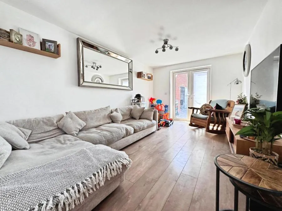 Webb Lane, Broughton, HP22, photo 4