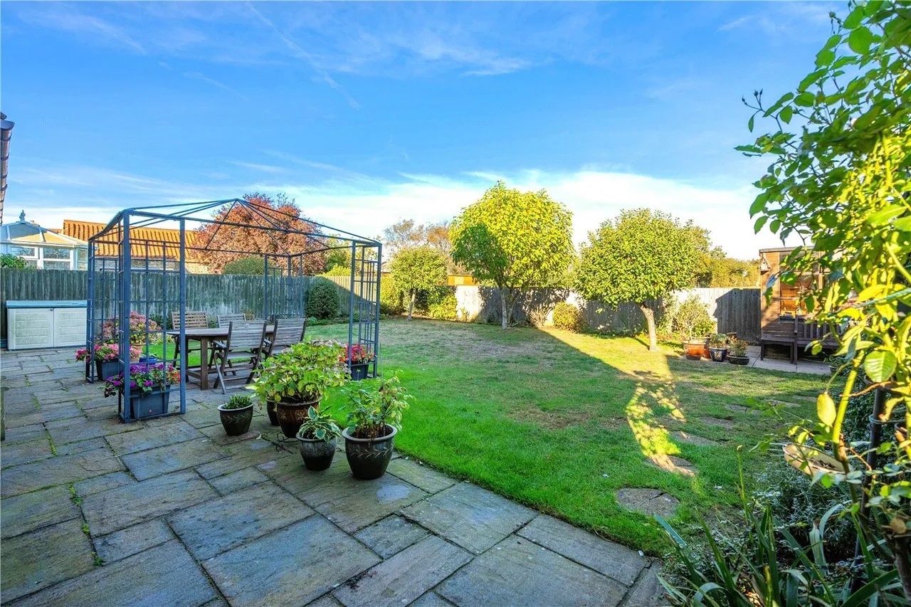 High Street, Carlby, PE9, photo 19