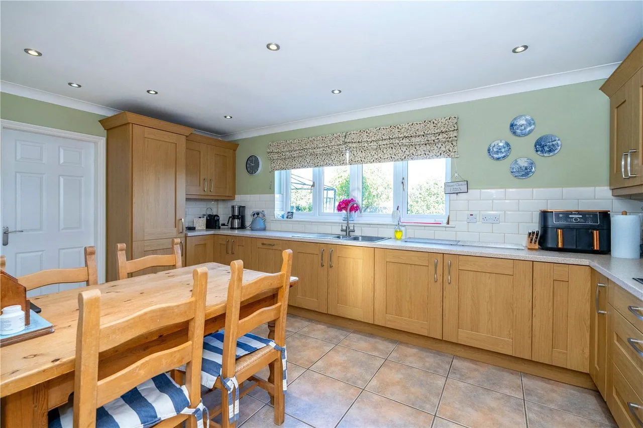 High Street, Carlby, PE9, photo 8