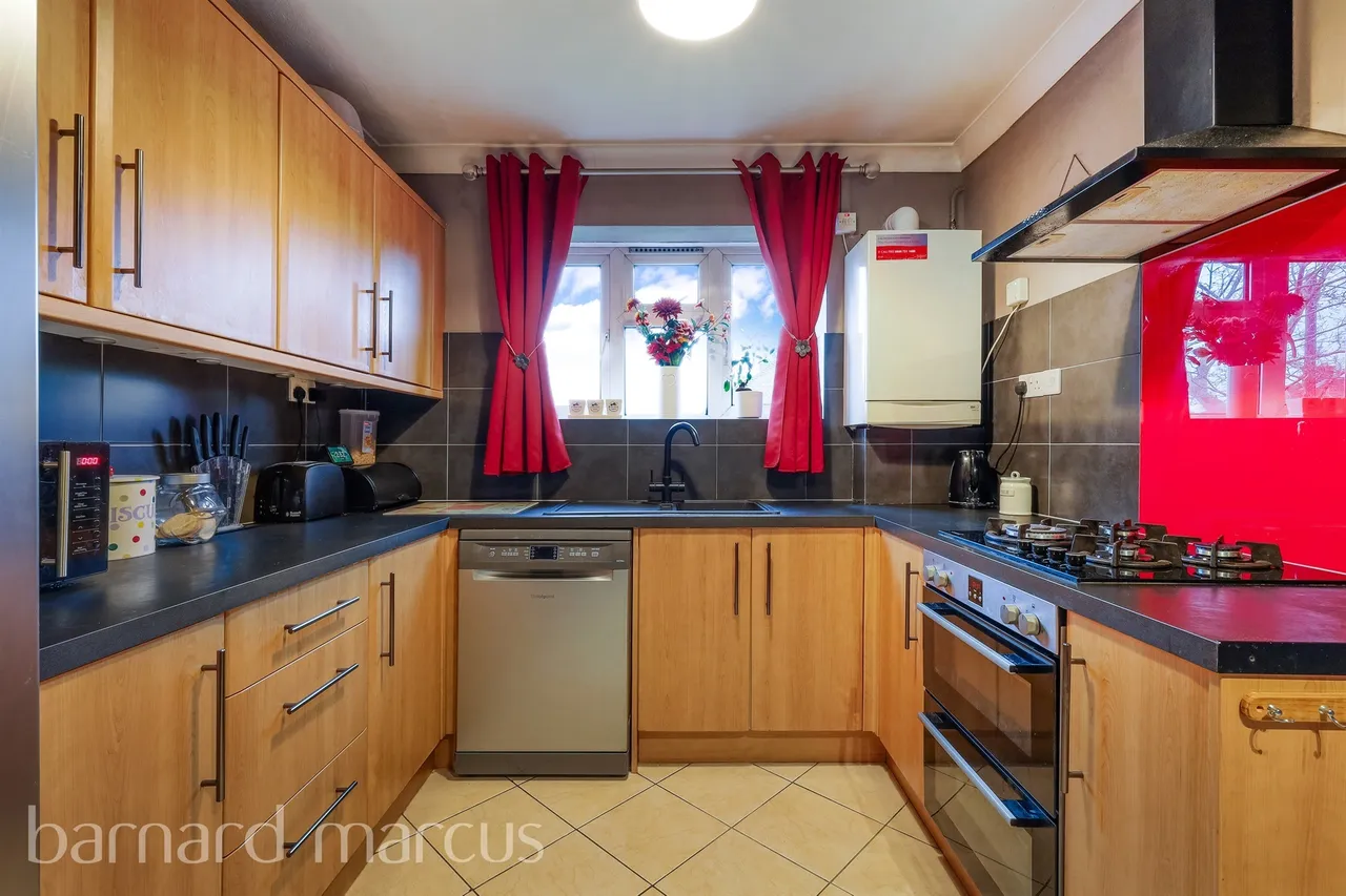 Radstock Way, Merstham, RH1, photo 8