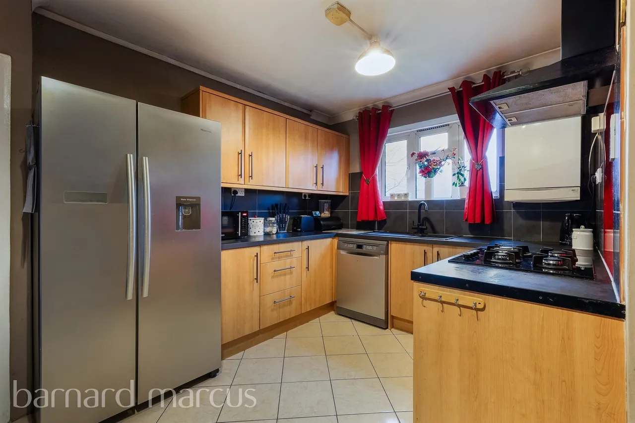 Radstock Way, Merstham, RH1, photo 9