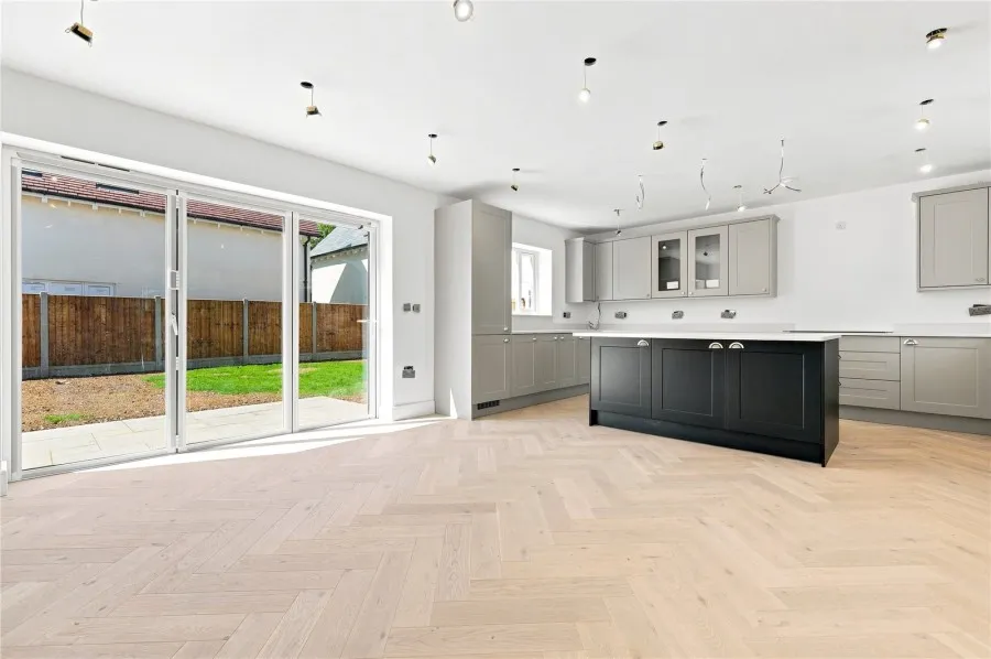 House Under Offer with 4 bedrooms in Wimbish, Nr Saffron Walden, CB10, photo 2