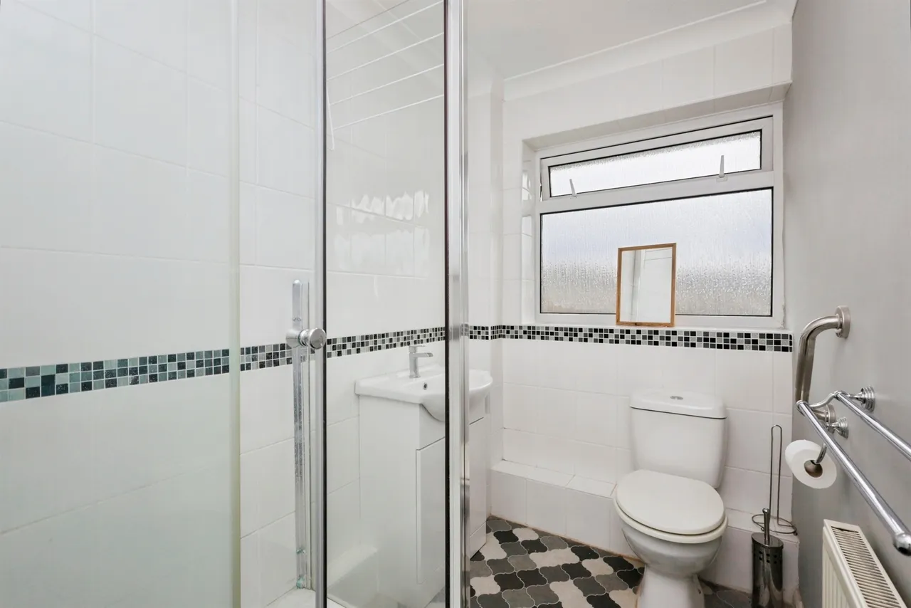 Martletts, Eastbourne, photo 7