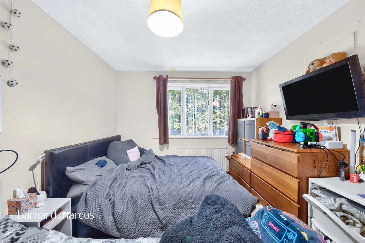 Galdana Avenue, Barnet, EN5, photo 4