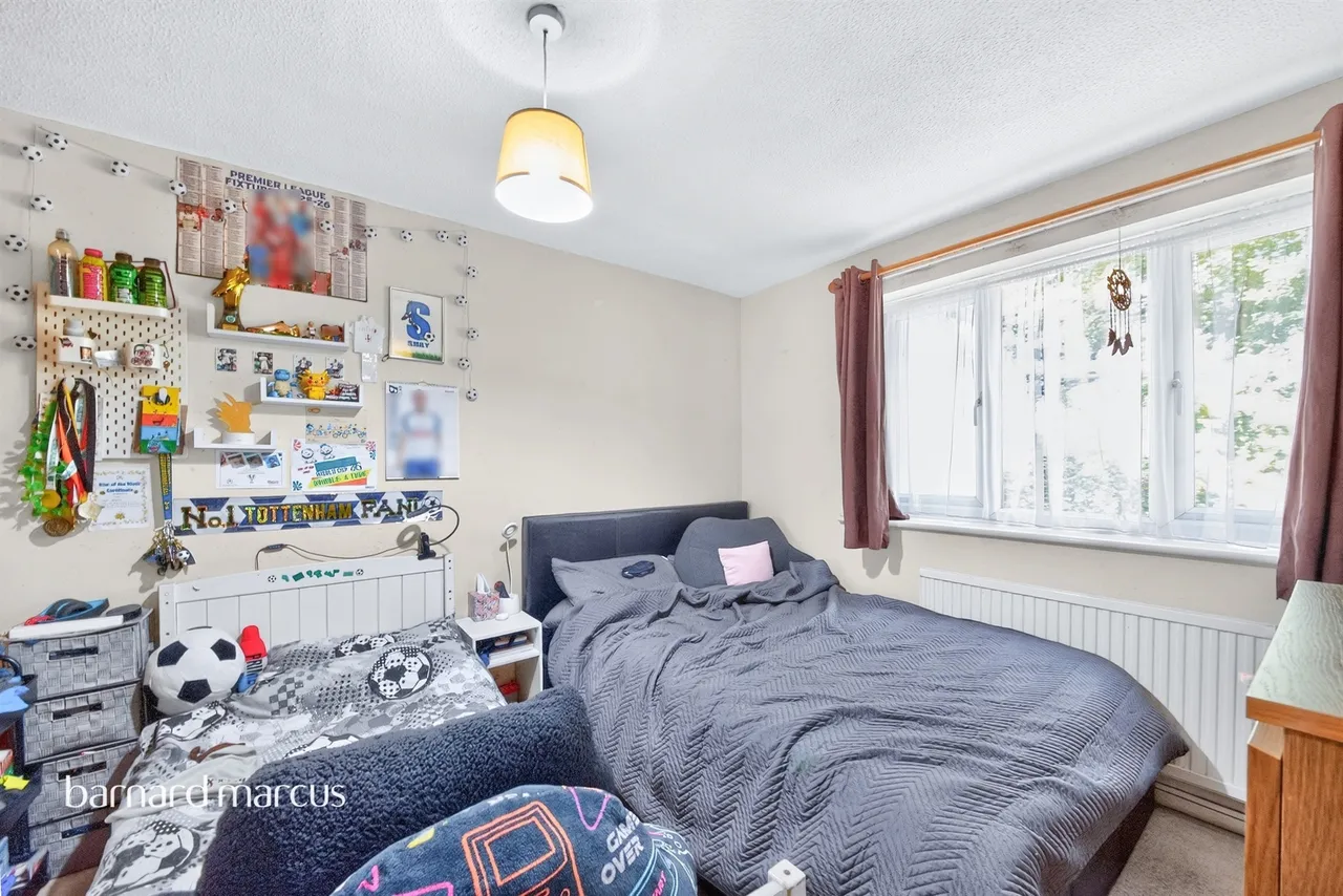 Galdana Avenue, Barnet, EN5, photo 8