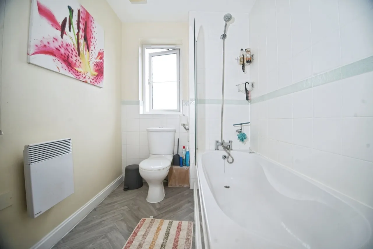 Jim Driscoll Way, Cardiff, CF11, photo 12