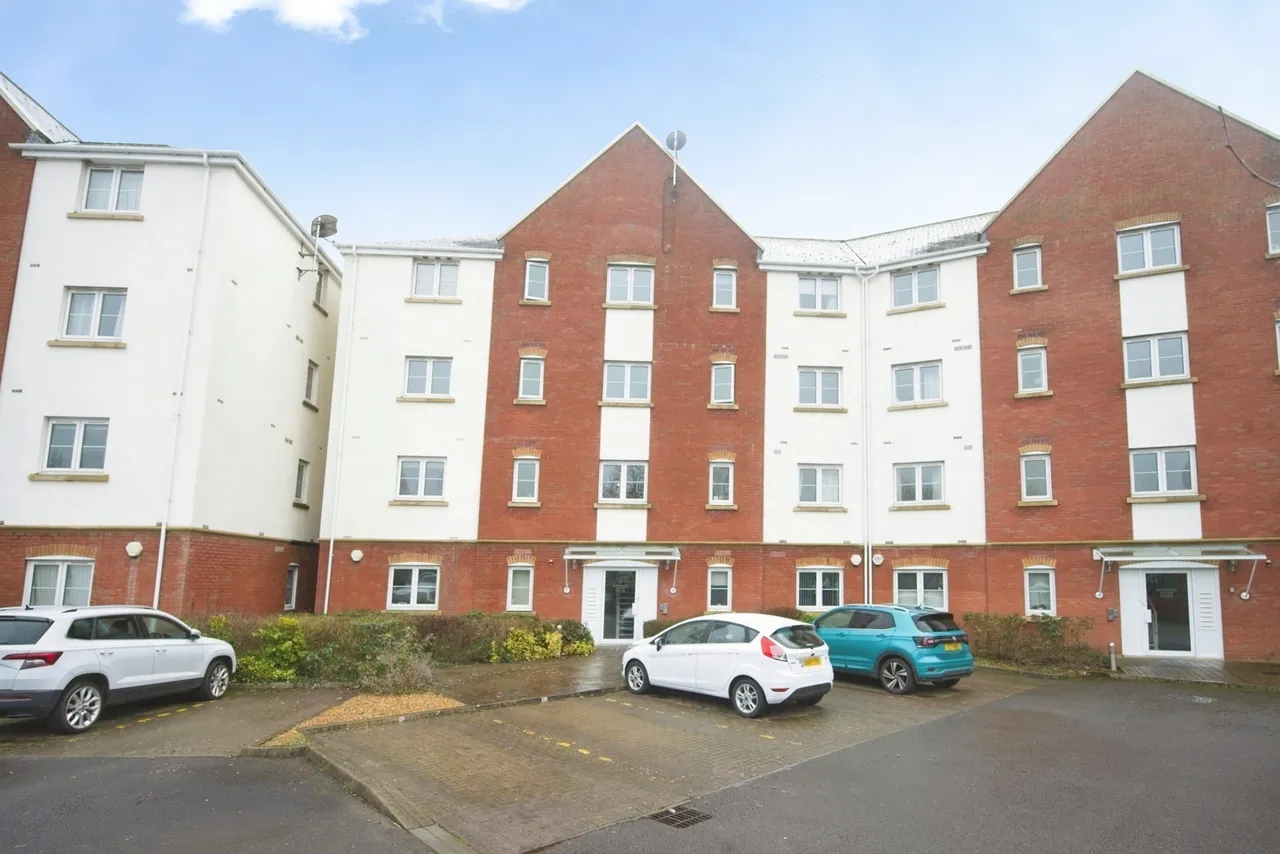 Jim Driscoll Way, Cardiff, CF11, photo 17