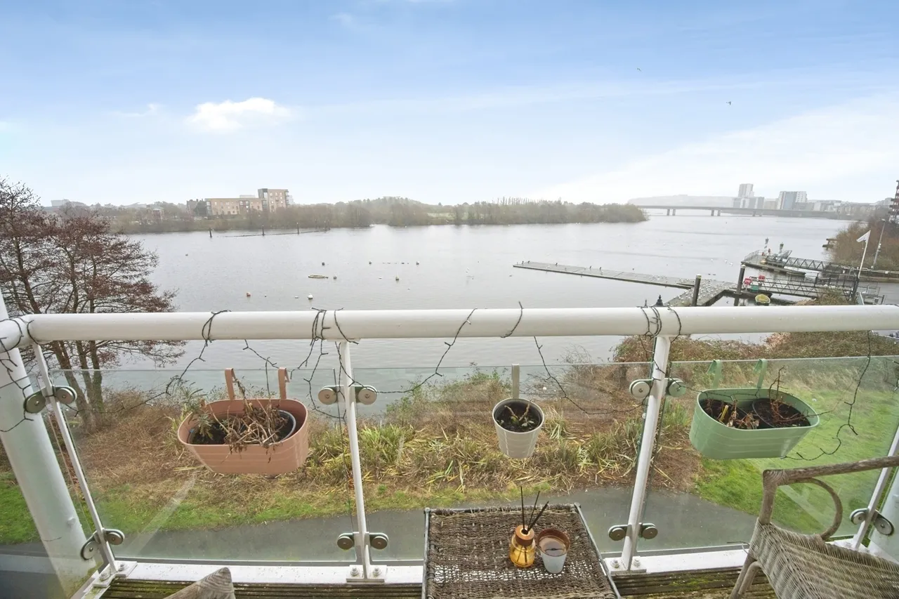 Jim Driscoll Way, Cardiff, CF11, photo 2