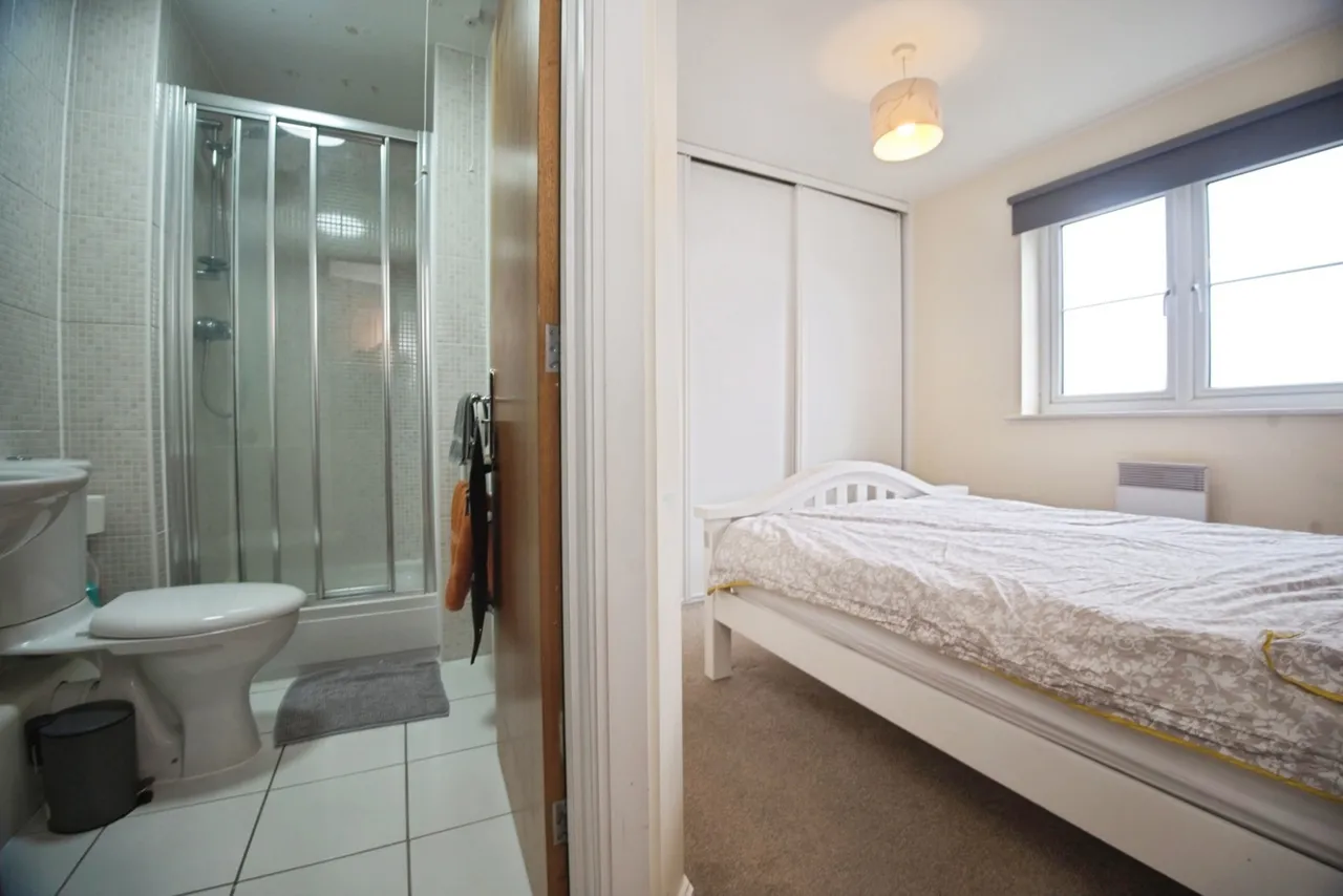 Jim Driscoll Way, Cardiff, CF11, photo 15