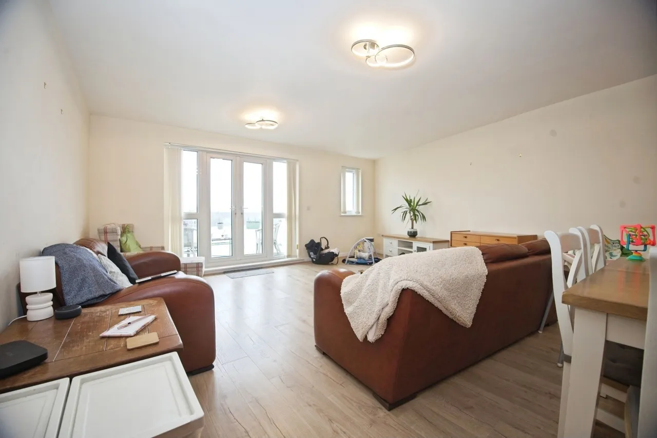 Jim Driscoll Way, Cardiff, CF11, photo 8