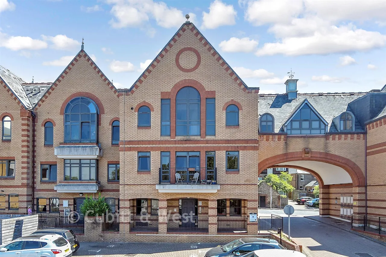 1 bed flat for sale, Whyteleafe Hill, Whyteleafe, CR3