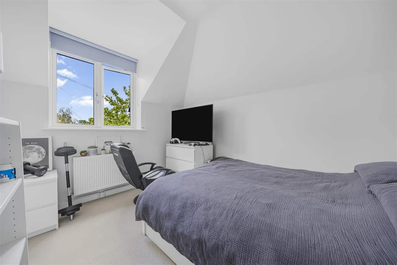 Meadow Way, Fifield, Maidenhead, SL6 2PE, photo 17