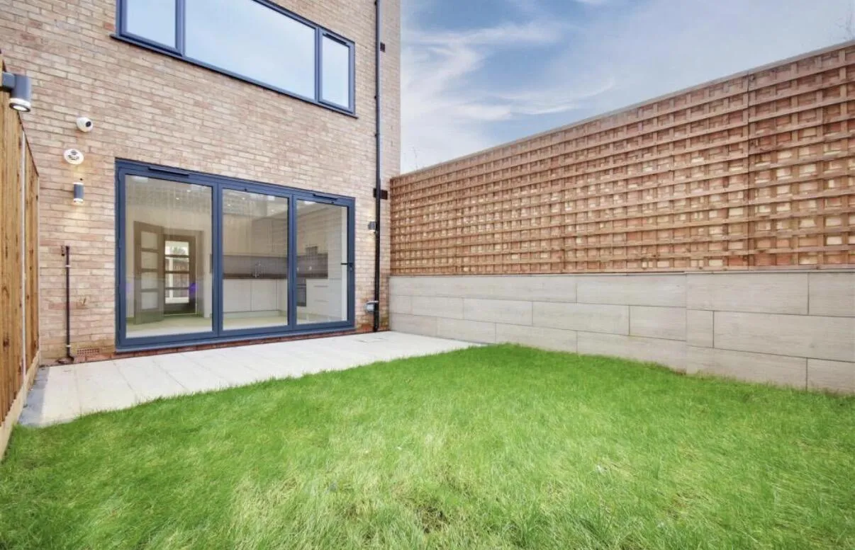 Chase Road, London, N14, photo 16