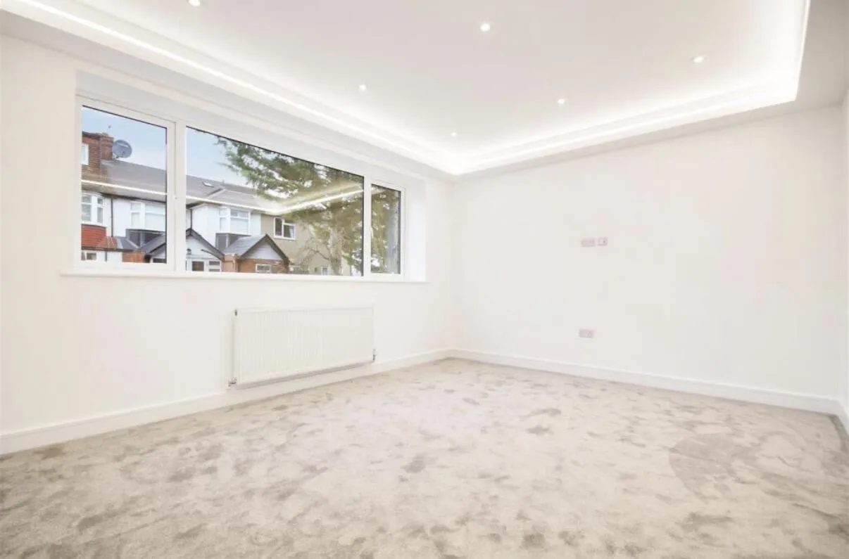 Chase Road, London, N14, photo 12