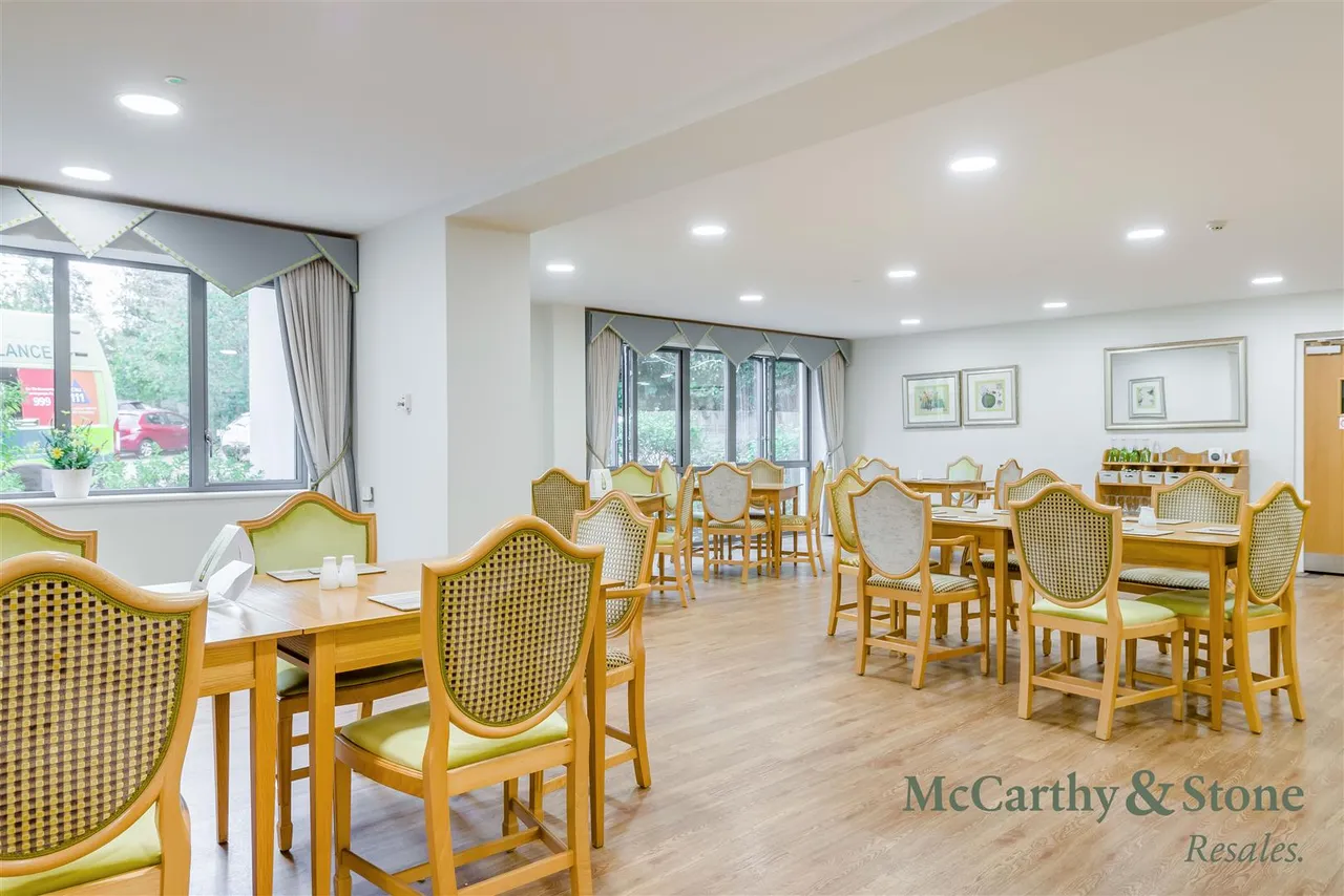 St. Georges Road, Cheltenham, GL50, photo 15