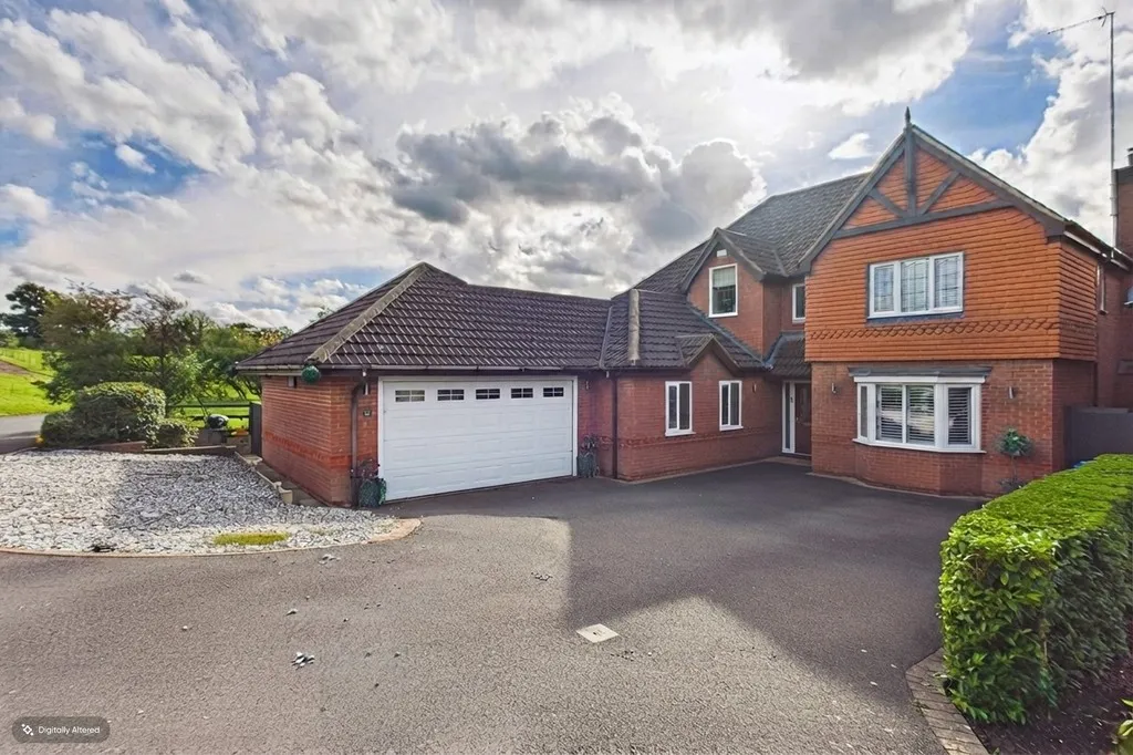 5 bed house for sale, Demontfort Way, Uttoxeter