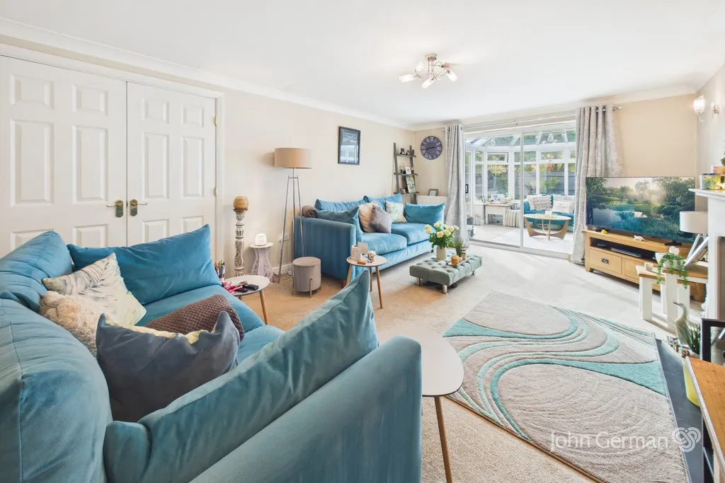 Demontfort Way, Uttoxeter, photo 9
