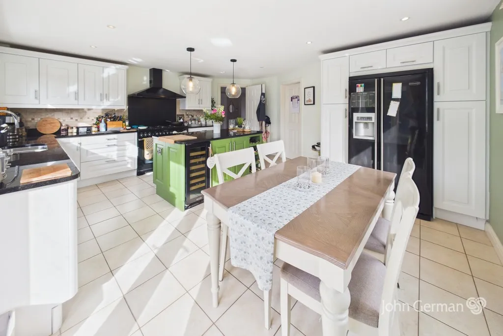 Demontfort Way, Uttoxeter, photo 7