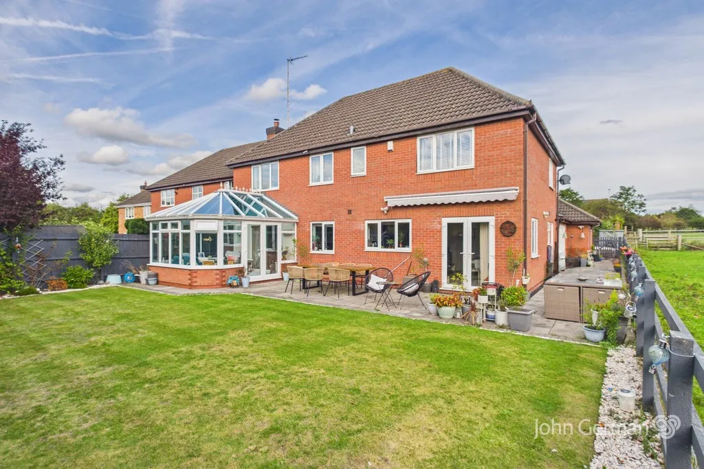 Demontfort Way, Uttoxeter, photo 37