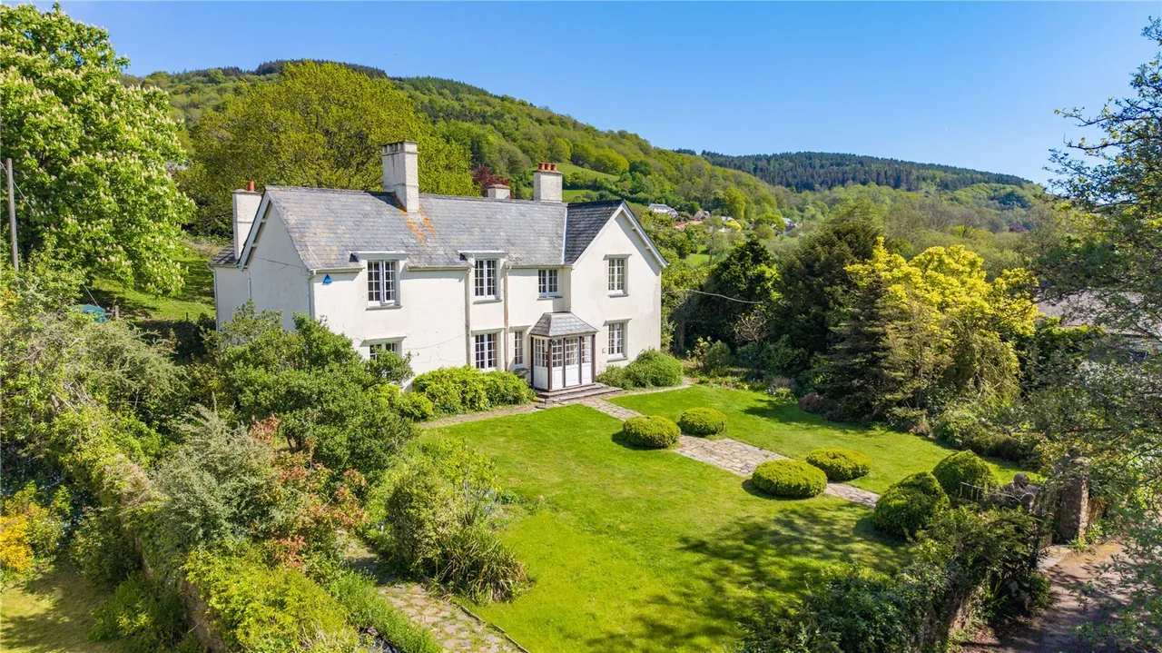 4 bed property for sale, Wootton Courtenay, Minehead, TA24