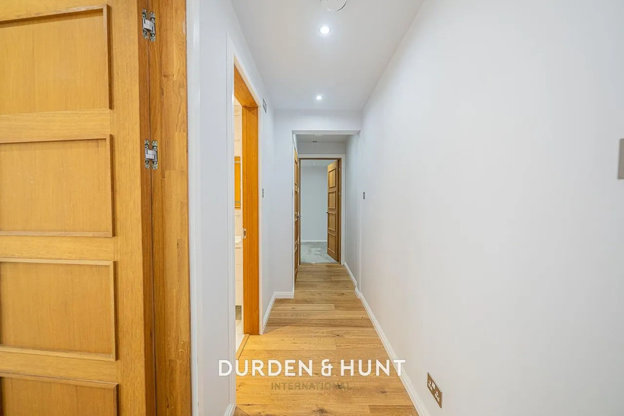 Eden Avenue, Chigwell, IG7, photo 10